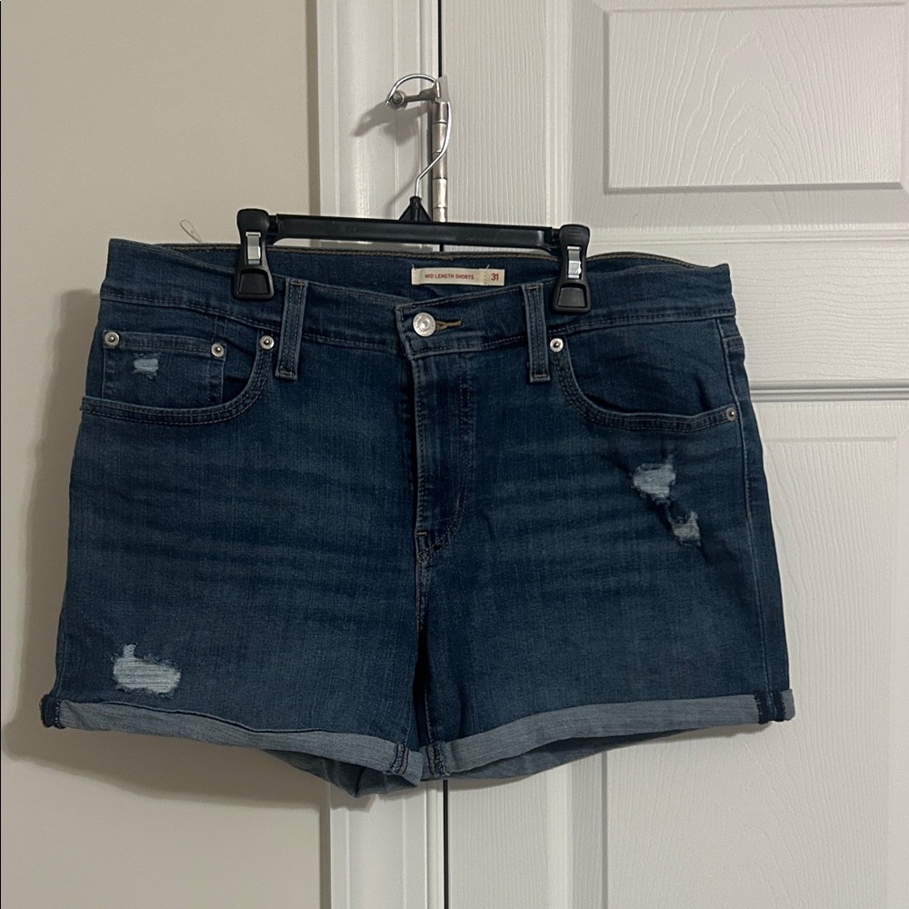 Levi’s Dark Wash Distressed Denim Shorts - Women Size 31